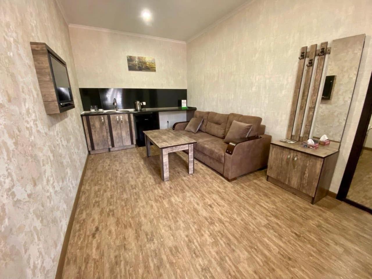 Tsaghkadzor Inn Hotel Eksteriør billede