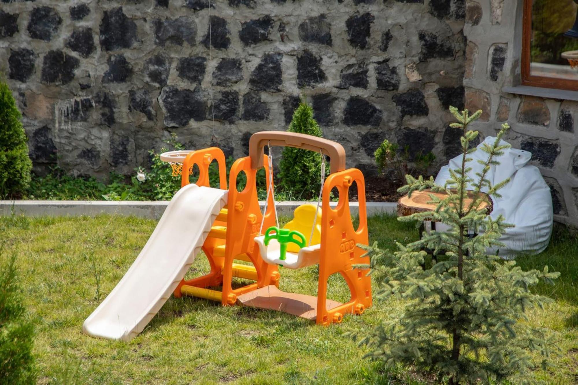Tsaghkadzor Inn Hotel Eksteriør billede