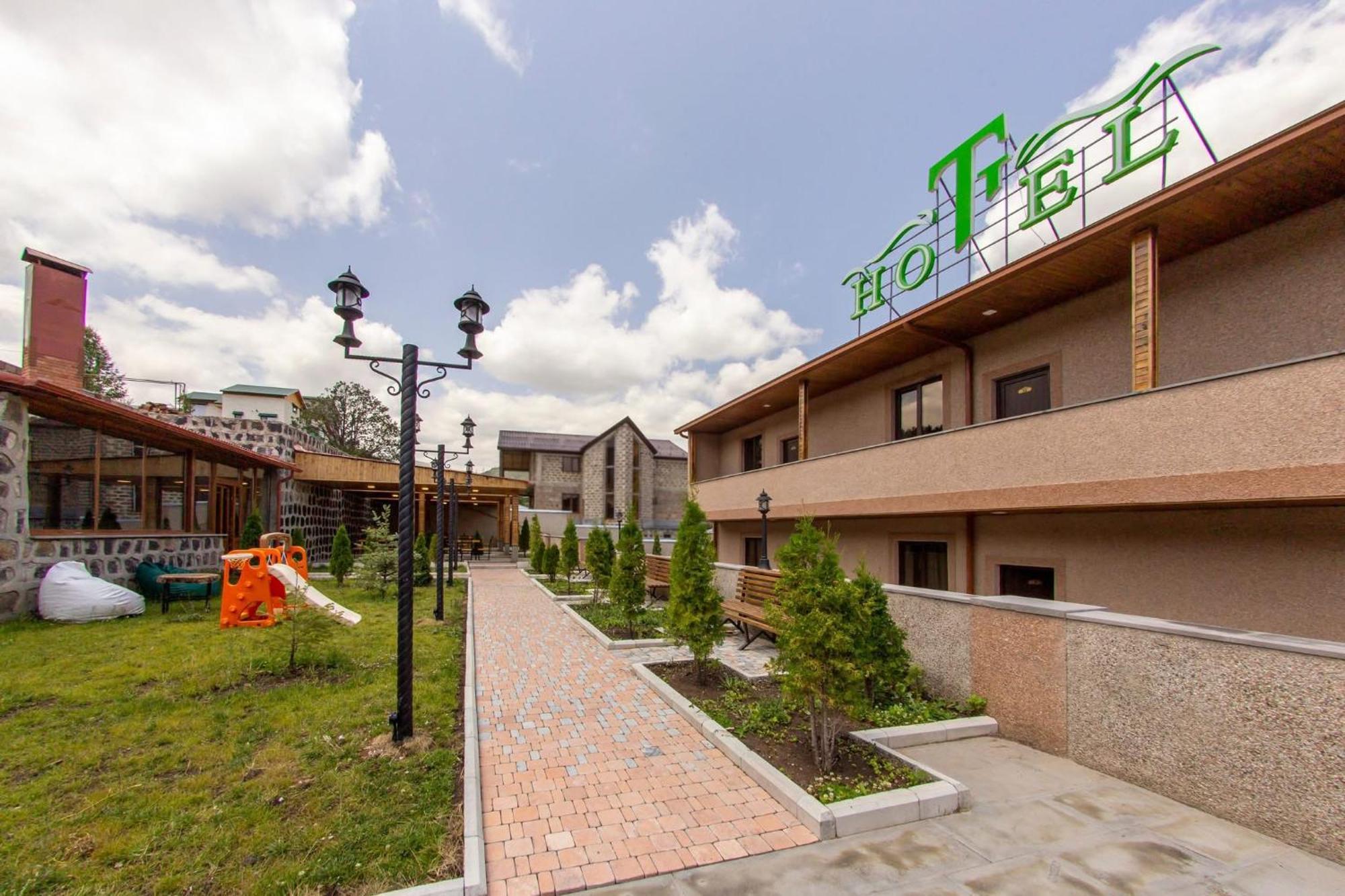 Tsaghkadzor Inn Hotel Eksteriør billede